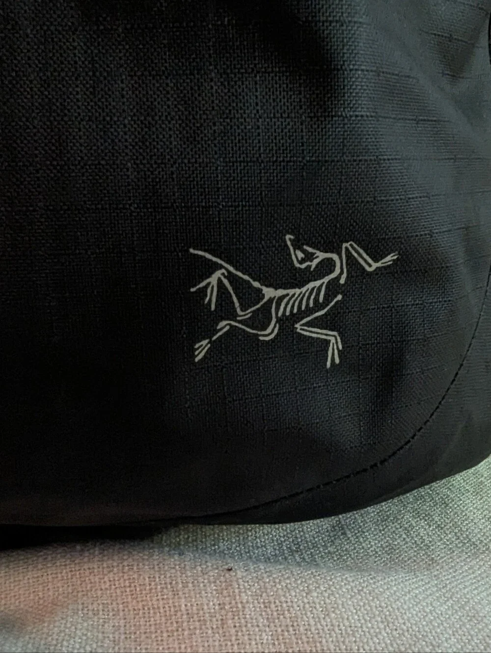 Arc'teryx Lunara 10L Weatherproof Crossbody Shoulder Bag - Rare Discontinued